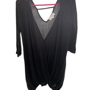 Korye black 3/4 sleeve top